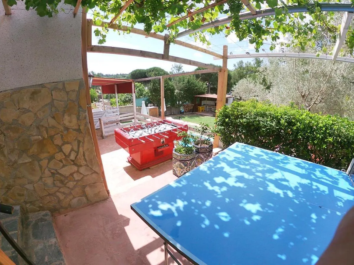 Villa The Happy House à Mont Barbat Espagne